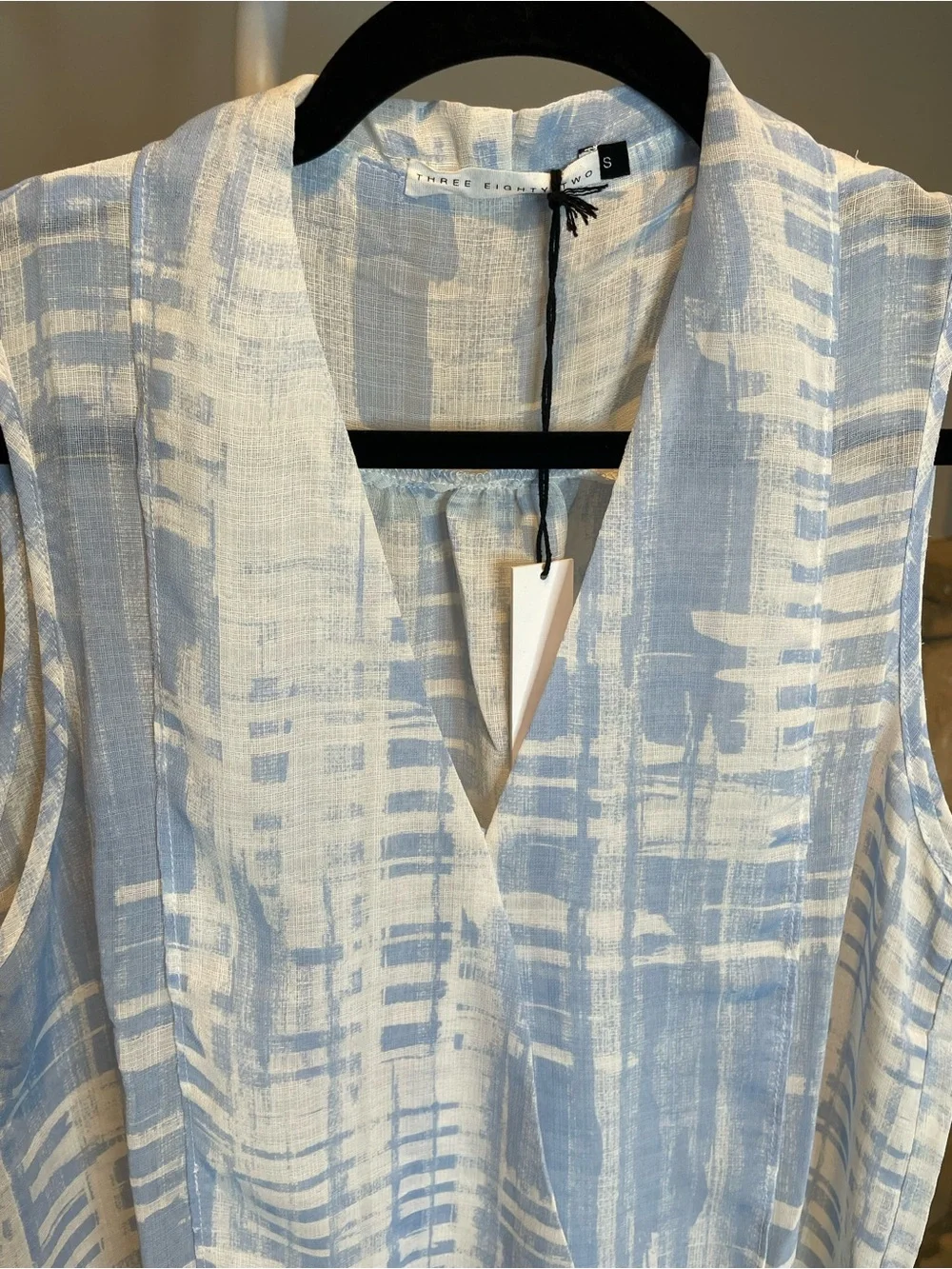 Three Eighty Two Sleeveless Light Blue & White V-Neck Blouse - Small